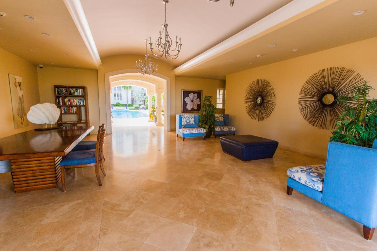 The Venetian On Grace Bay Aparthotel Exterior foto