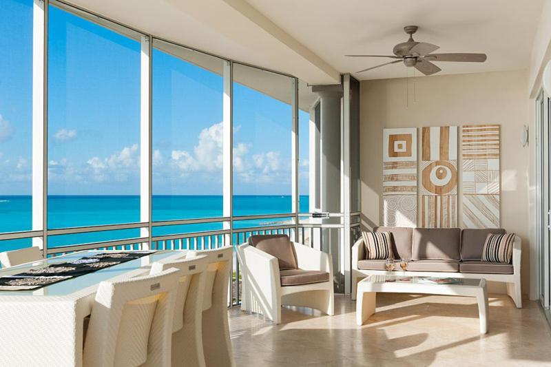 The Venetian On Grace Bay Aparthotel Exterior foto